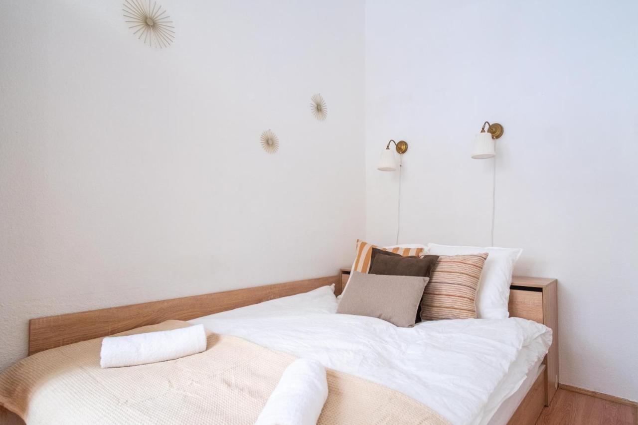 Very Central 1-Br Apt With Patio Apartment Budapesta Exterior foto