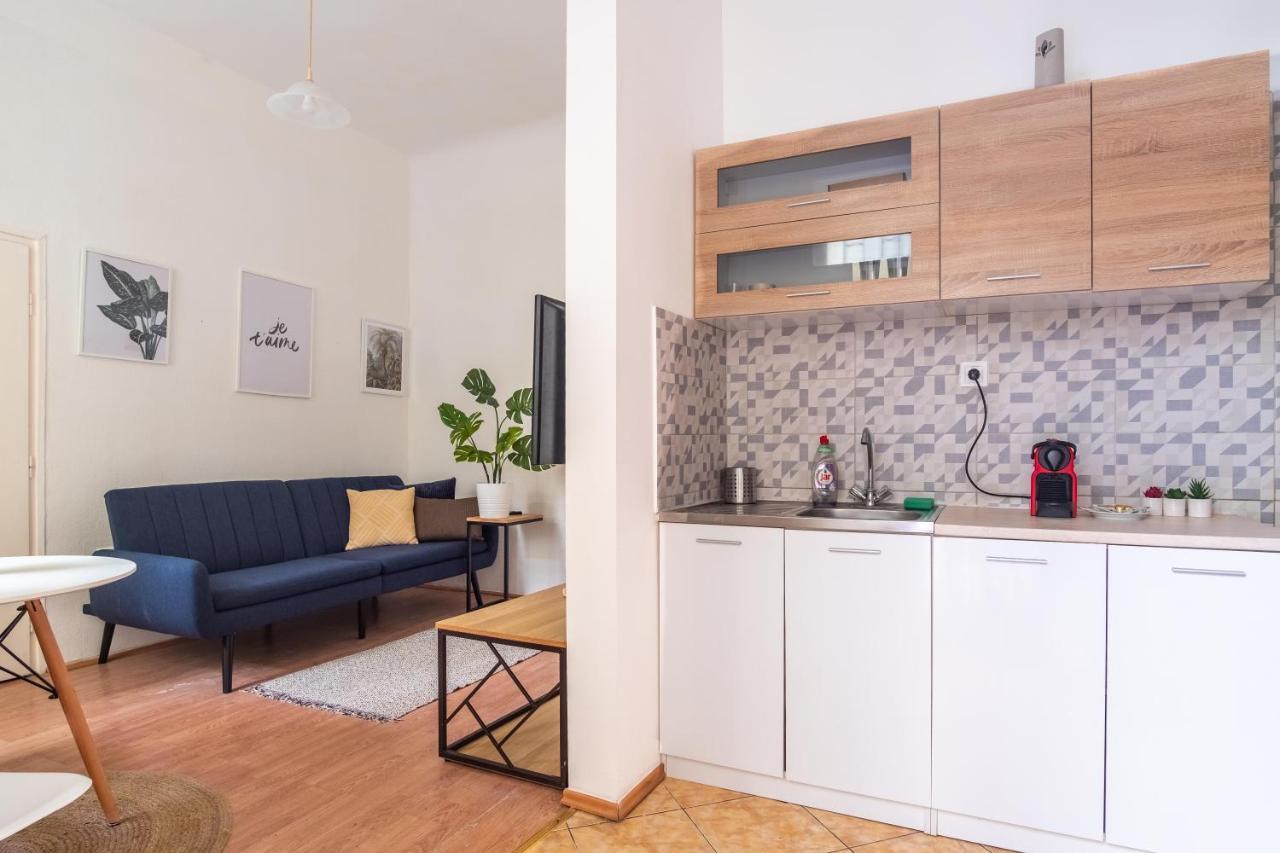 Very Central 1-Br Apt With Patio Apartment Budapesta Exterior foto